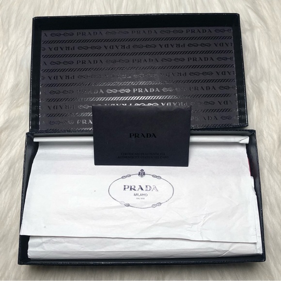 Prada Pink Peonia Textured Saffiano Triang Leather Wallet - Picture 5 of 17